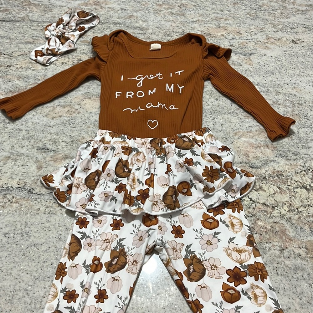 10/$30 - 100 I Got It From My Mama Floral Set